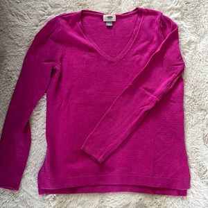 Old Navy fuchsia sweater